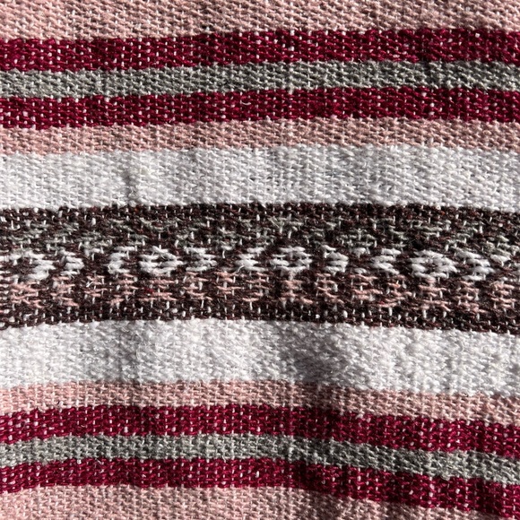 Traditional Mexican Yoga Blanket 🧘 - Picture 3 of 4